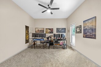 5508 Peach Dr in Pace, FL - Foto de edificio - Building Photo