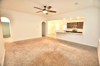 8405 Smokey Creek Pass in Fort Worth, TX - Building Photo - Building Photo