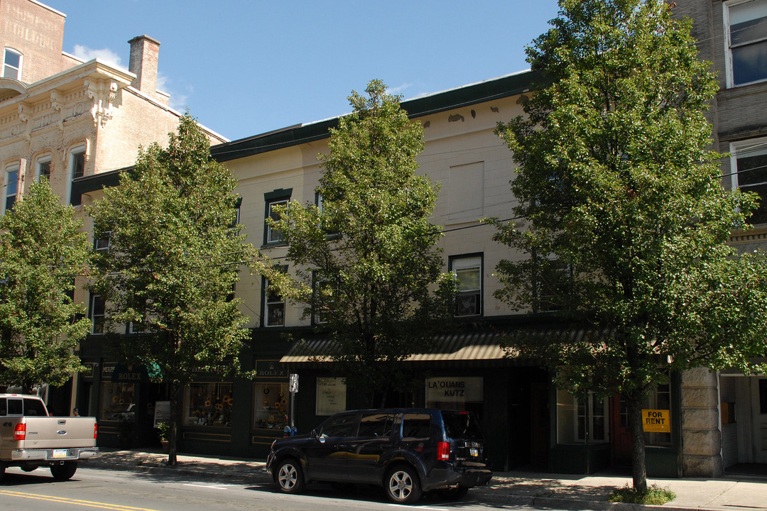 119 W Market St in Pottsville, PA - Building Photo