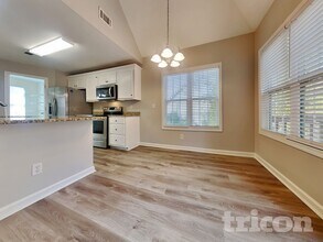 2940 Emerald Springs Dr in Lawrenceville, GA - Building Photo - Building Photo