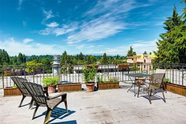 property at 9710 Greenwood Ave N