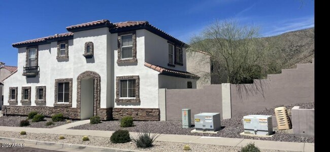 320 W Mountain Sage Dr in Phoenix, AZ - Building Photo - Building Photo