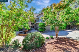 1423 Homestead Ave in Walnut Creek, CA - Building Photo - Building Photo