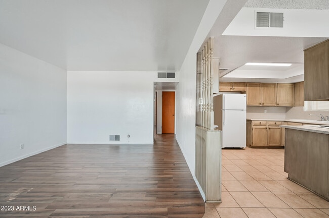 328 W Oakland St in Chandler, AZ - Building Photo - Building Photo