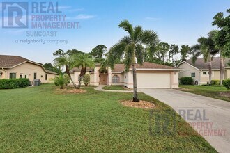 4232 Balmoral Way in Sarasota, FL - Building Photo - Building Photo