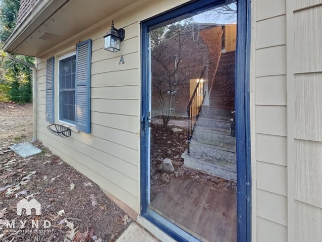 4705 Blue Bird Ct in Raleigh, NC - Foto de edificio - Building Photo