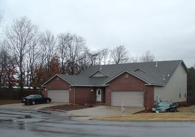 1507 NW Bell Royal Ct