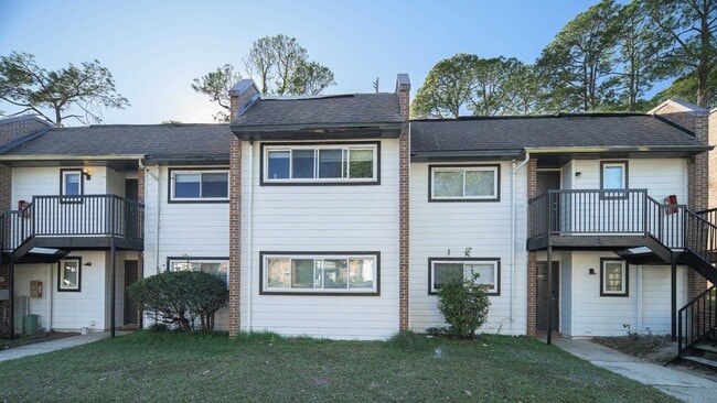 2731 S Blair Stone Rd in Tallahassee, FL - Building Photo - Building Photo