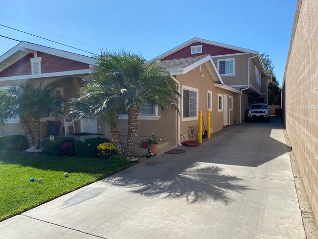 property at 1137 S Herbert Ave