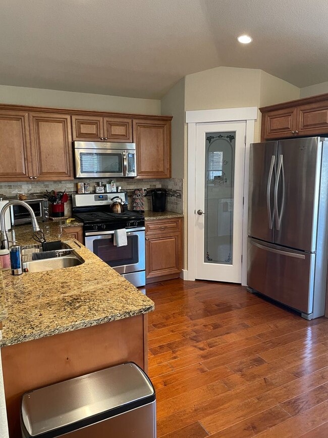 Beautiful 4 Bed 3 Bath House in Northeast Fort Collins! in Fort Collins, CO - Building Photo - Building Photo