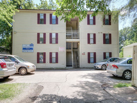 705 W. Stoughton Apartamentos