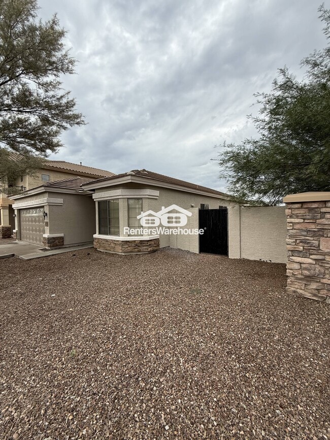 18526 N 20th Pl in Phoenix, AZ - Building Photo - Building Photo