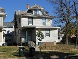 property at 128 E Davenport St