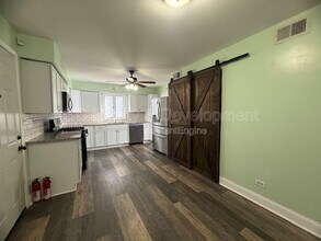 1202 Cleveland St in Lockport, IL - Building Photo - Building Photo