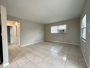 1407 S Madison Ave-Unit -Apt A in Clearwater, FL - Foto de edificio - Building Photo