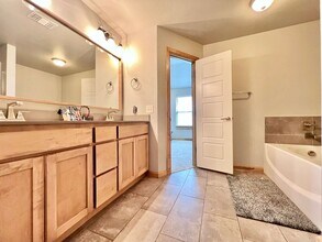 448 Irish Ln in Yukon, OK - Building Photo - Building Photo