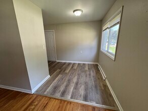 9335 W Sheridan Ave in Milwaukee, WI - Building Photo - Building Photo