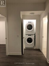 55 Duke St W in Kitchener, ON - Building Photo - Building Photo