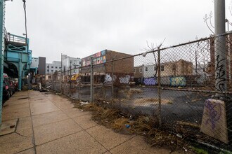 The Isaac in Philadelphia, PA - Foto de edificio - Building Photo
