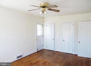 1000 Janney's Ln in Alexandria, VA - Building Photo - Building Photo