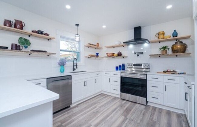 712 Elise Ln in Destin, FL - Building Photo - Building Photo