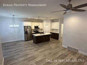 4343 W Hemsley Ln in Herriman, UT - Building Photo - Building Photo