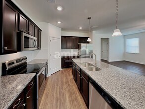 437 Tributary Ln in Holly Springs, GA - Building Photo - Building Photo