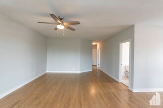 3920 N Keeler Ave, Unit 1S in Chicago, IL - Building Photo - Building Photo