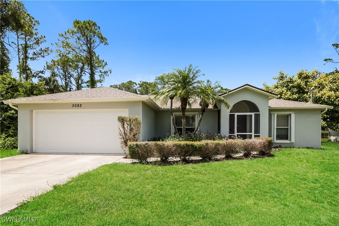 3082 Sikeston Ave in North Port, FL - Building Photo