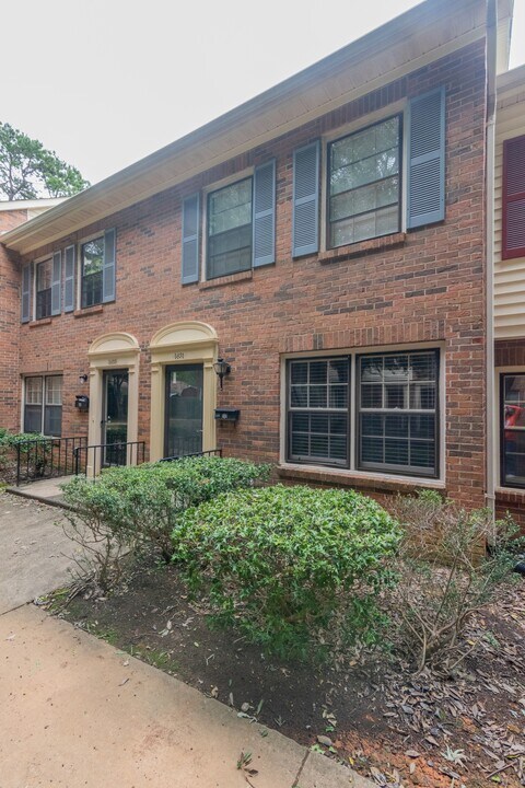 4631 Old Lantern Way in Charlotte, NC - Building Photo