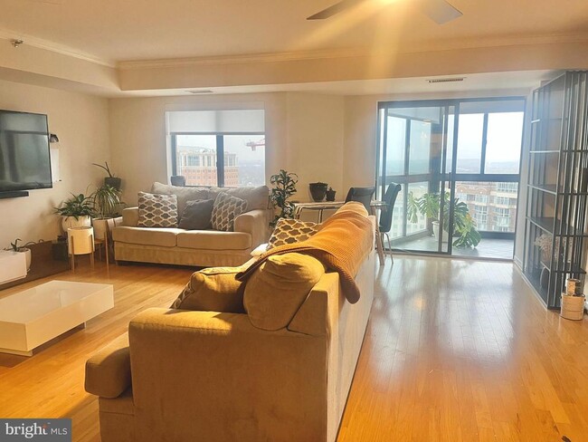 property at 900 N Stafford St