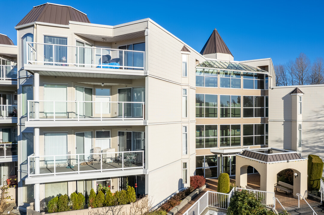 Mountainside in Coquitlam, BC - Building Photo