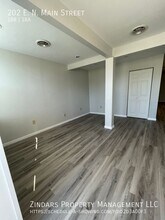 202 E N Main St in Oakwood, IL - Building Photo - Building Photo