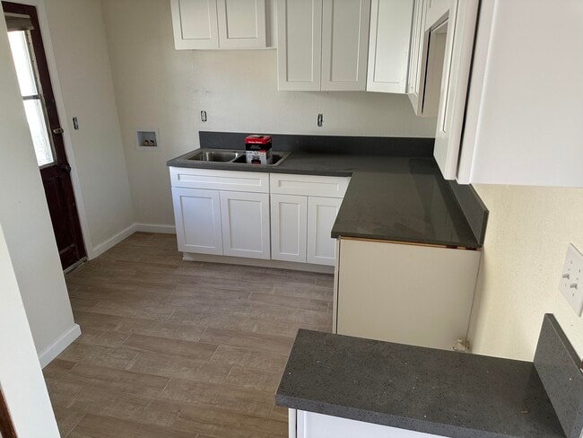 839 E Ave P-12 in Palmdale, CA - Building Photo - Building Photo