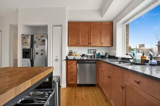 3501 N Racine Ave in Chicago, IL - Building Photo - Building Photo