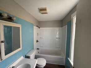 618 Farnsworth Ave in Clairton, PA - Building Photo - Building Photo