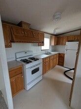 611 W Matthews St in Chillicothe, IL - Building Photo - Building Photo