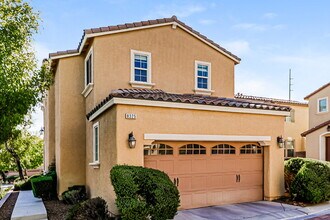 8325 Lower Trailhead Ave in Las Vegas, NV - Building Photo - Building Photo