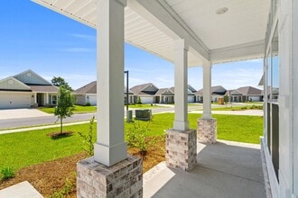 36 Gray Owl Dr in Freeport, FL - Building Photo - Building Photo