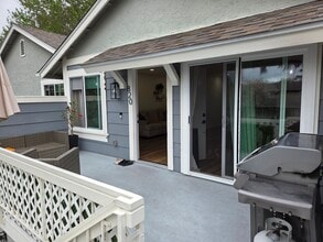 820 Stillwater Cove Way in Oceanside, CA - Foto de edificio - Building Photo