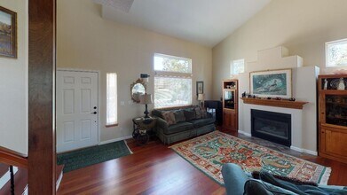 577 Spruce Cir in Louisville, CO - Building Photo - Building Photo