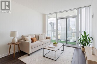 3975-3975 Grand Park Dr in Mississauga, ON - Building Photo - Building Photo
