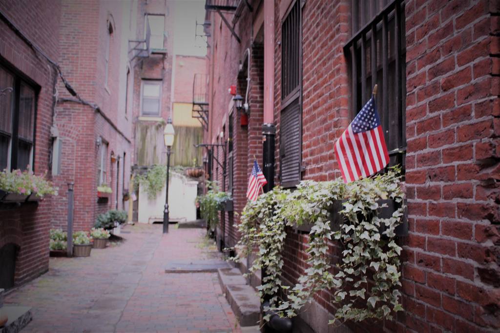 2 Champney Pl, Unit 1 in Boston, MA - Foto de edificio