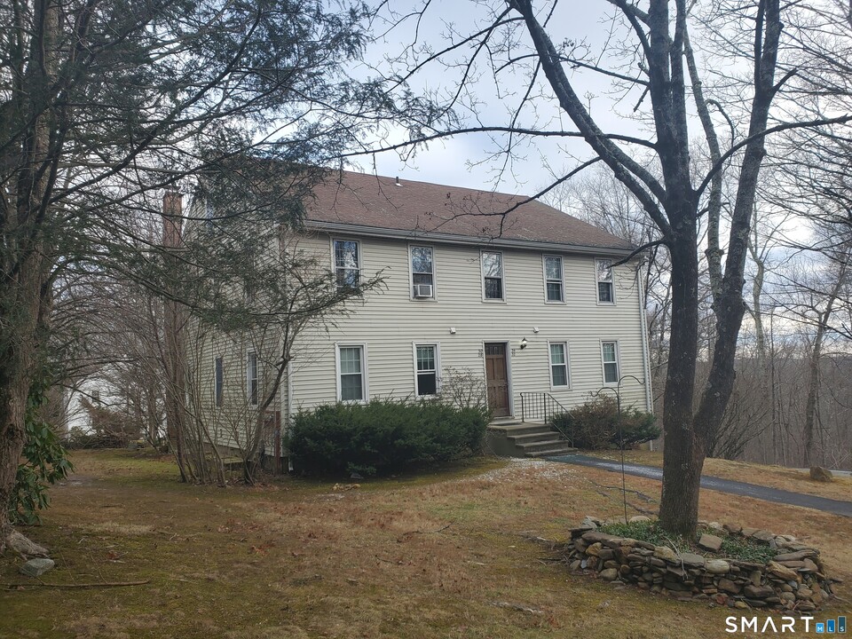 63 Schofield Rd in Willington, CT - Building Photo
