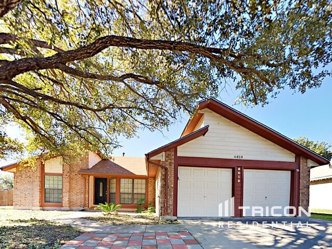 6810 Maple Lk St in San Antonio, TX - Building Photo - Building Photo