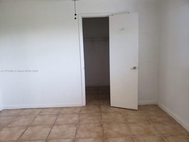 20891 SW 244th St in Homestead, FL - Building Photo - Building Photo