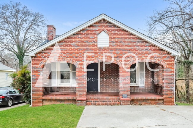 property at 515 Mentor St