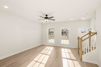 505 Tappan Private Ln in Gallatin, TN - Foto de edificio - Building Photo