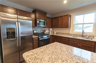 101 Martha Washington Pkwy in Williamsburg, VA - Building Photo - Building Photo