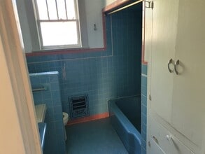 507 W Laurel Ave, Unit Red House A in Hattiesburg, MS - Building Photo - Building Photo